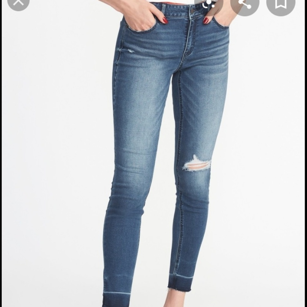 Old Navy Rockstar Super skinny Ankle Jeans